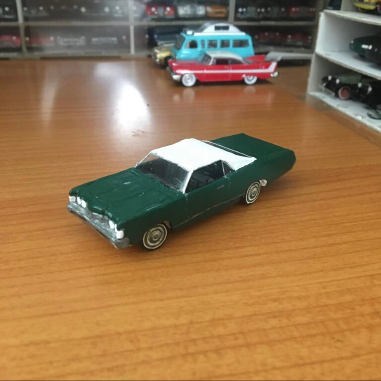1729. 1968 Mercury Marquis
