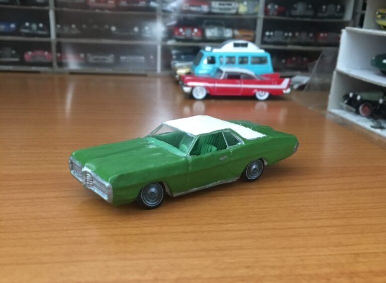 1747. 1968 Pontiac Grand Prix