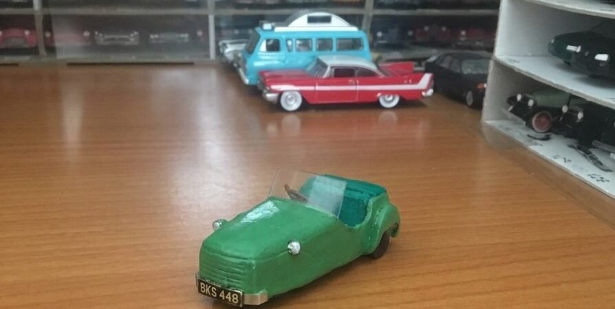 1753A. 1950 Bond Mini Car