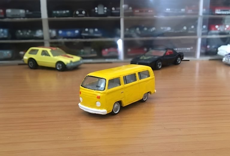 2027. 1976 Volkswagen Combi