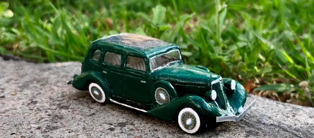 4096. 1934 Studebaker Commander