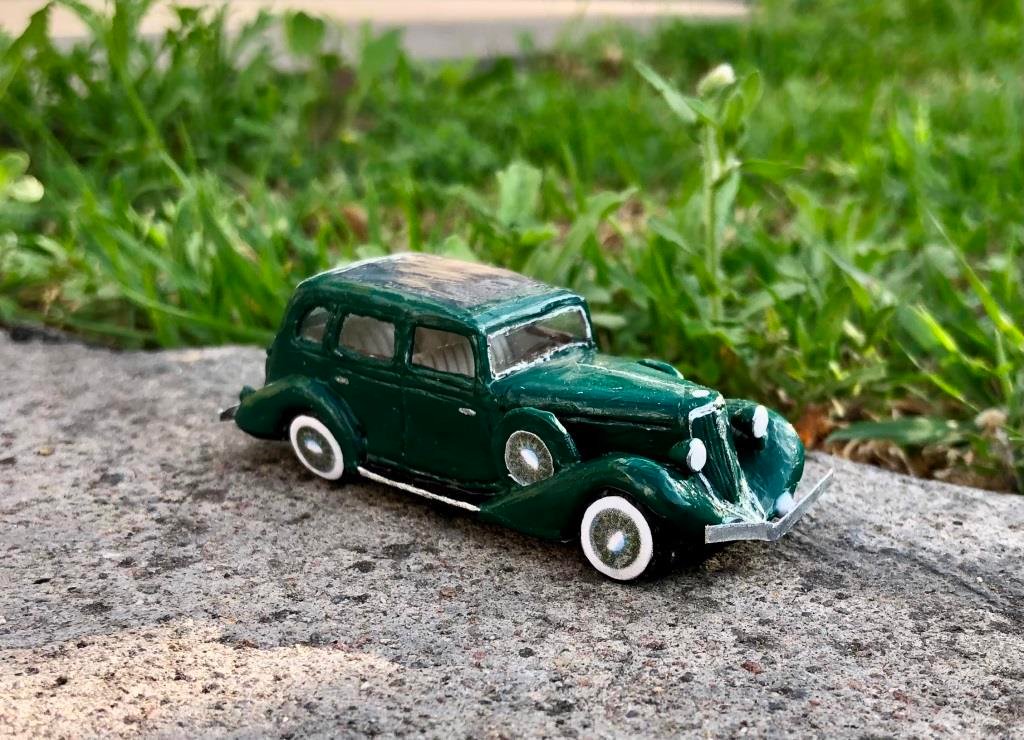 4096. 1934 Studebaker Commander