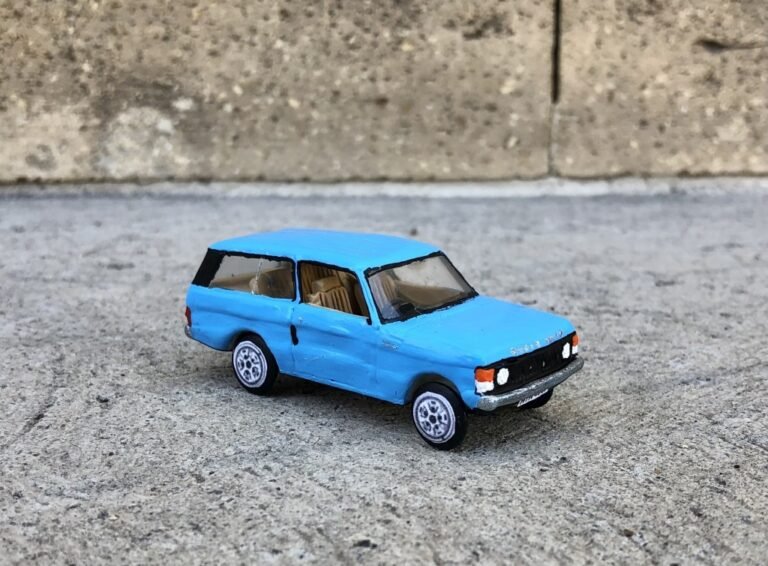 4052. 1975 Range Rover